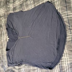 Loose dress shirt w/ zipper